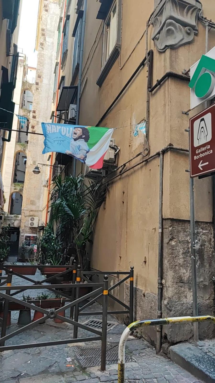 La Chicca Appartamento Intero Nei Quartieri Spagnoli Naples Exterior photo