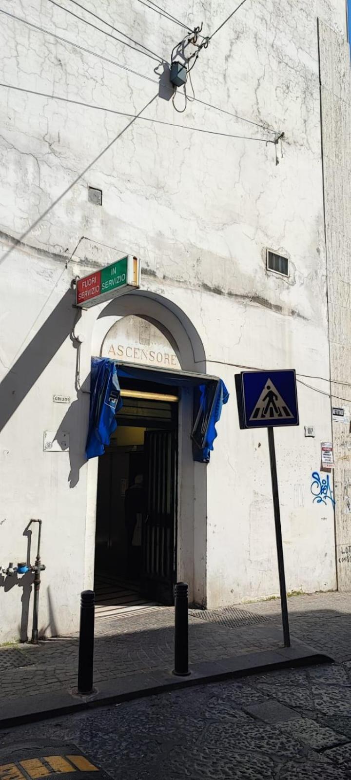 La Chicca Appartamento Intero Nei Quartieri Spagnoli Naples Exterior photo